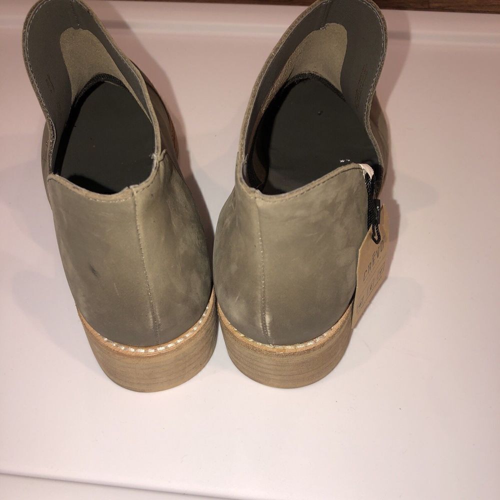 Crevo Coralie Chelsea Ankle Boots Bootie Cap Toe‎ NWOB Size 10 Mink Grey - Picture 6 of 11